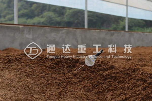 利用農(nóng)作物秸稈、畜禽糞便發(fā)酵有機(jī)肥的比例與方法